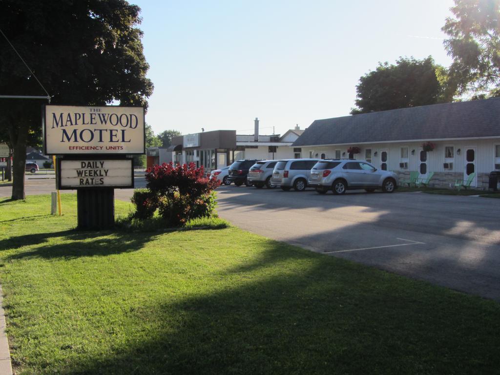 The Maplewood Motel Порт-Елґін Екстер'єр фото
